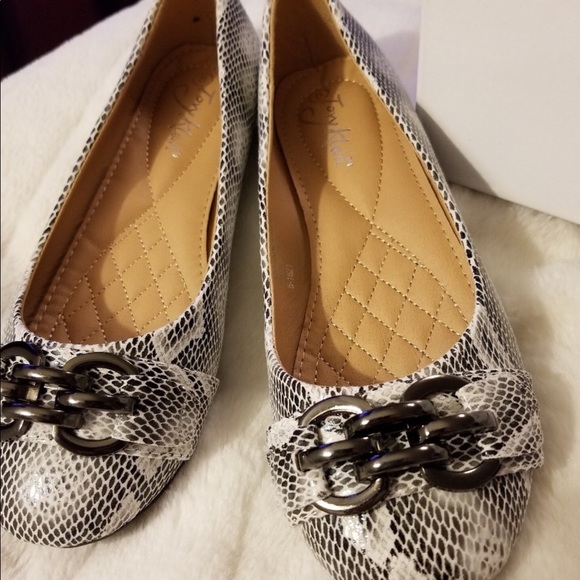 NWT snakeskin print - Picture 2 of 2